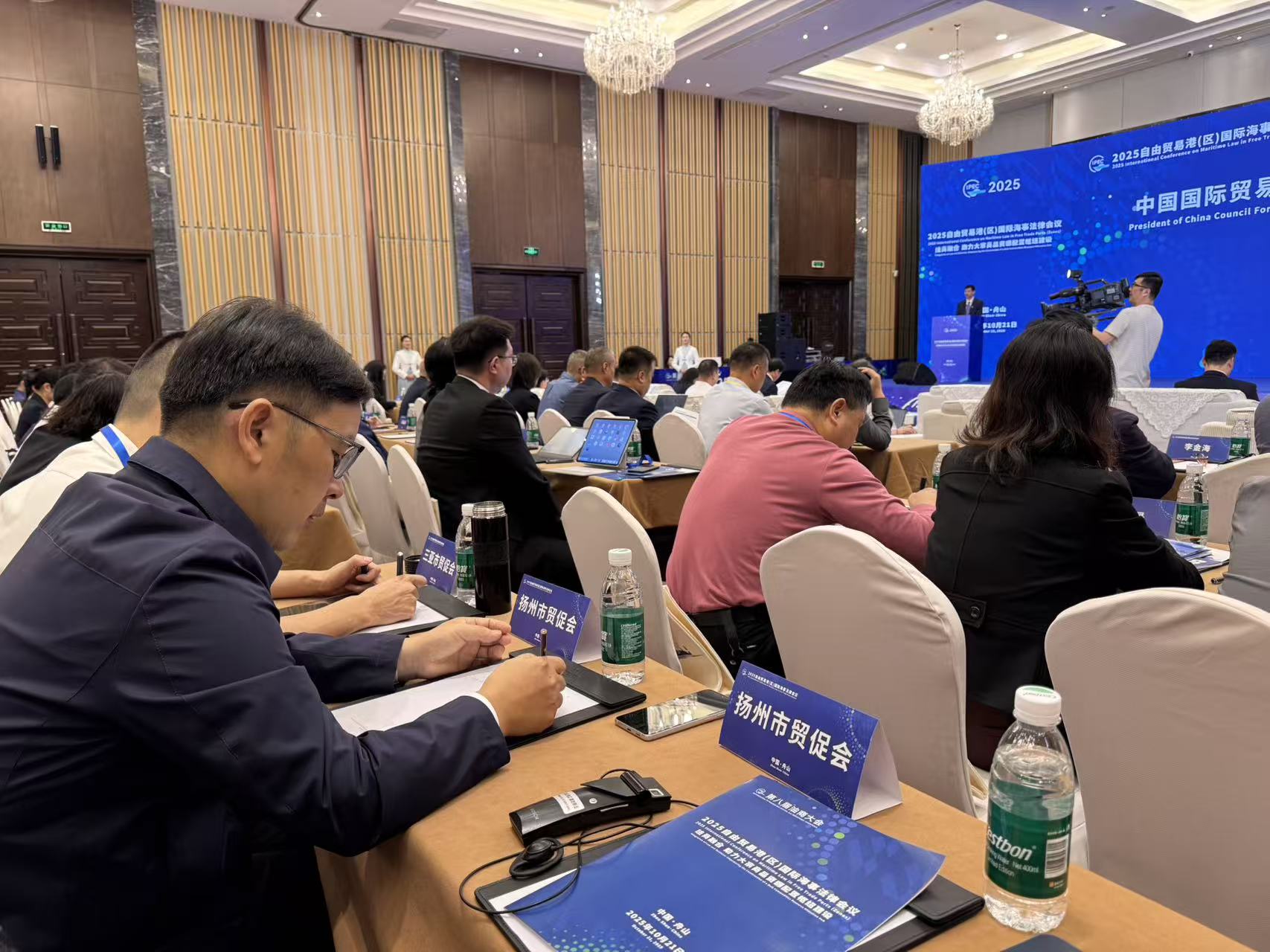 1761275320929830.jpg 8812d2a02893981f806cbab27e455698.jpg